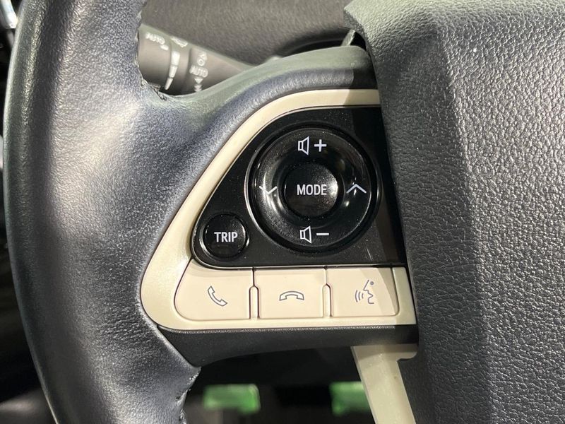 2018 Toyota Prius PHV DLA-ZVW52 (UW-6aa768457b66e)[10]