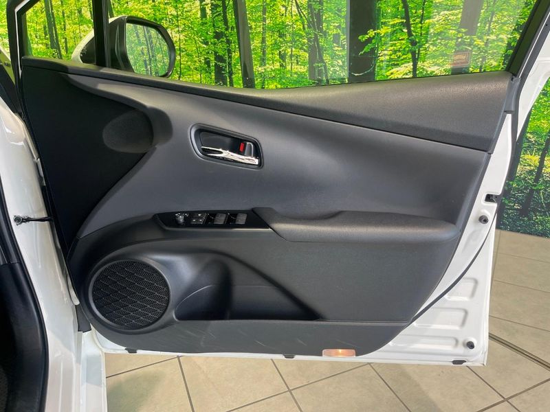 2019 Toyota Prius DAA-ZVW55 (UW-6aa76846a825a)[26]