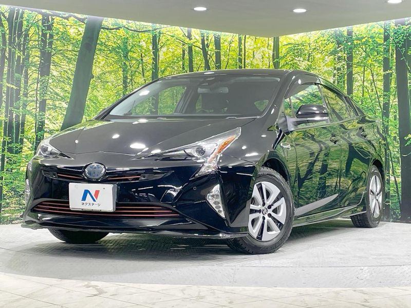 2016 Toyota Prius DAA-ZVW55 (UW-6aa768484a5fe)[0]