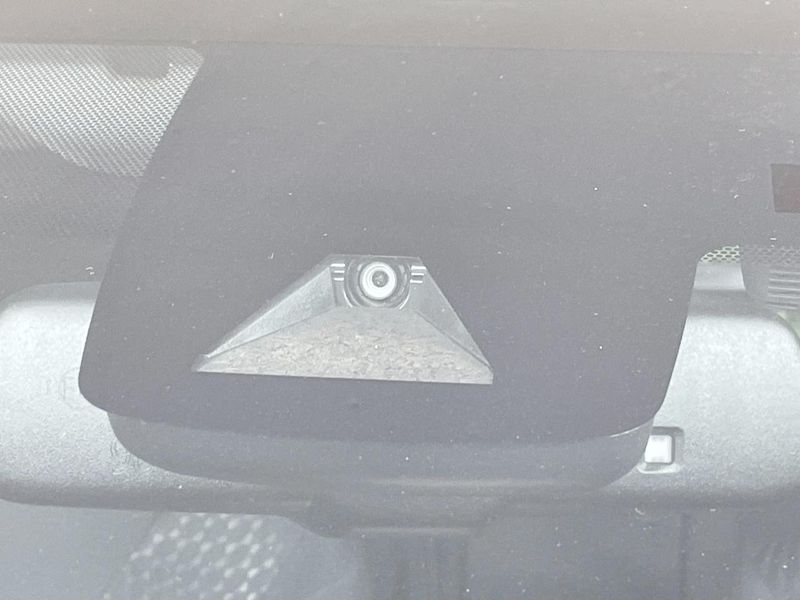 2016 Toyota Prius DAA-ZVW55 (UW-6aa768484a5fe)[13]