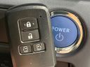 2015 Toyota Voxy DAA-ZWR80G (UW-6aa76850825ac)[28]