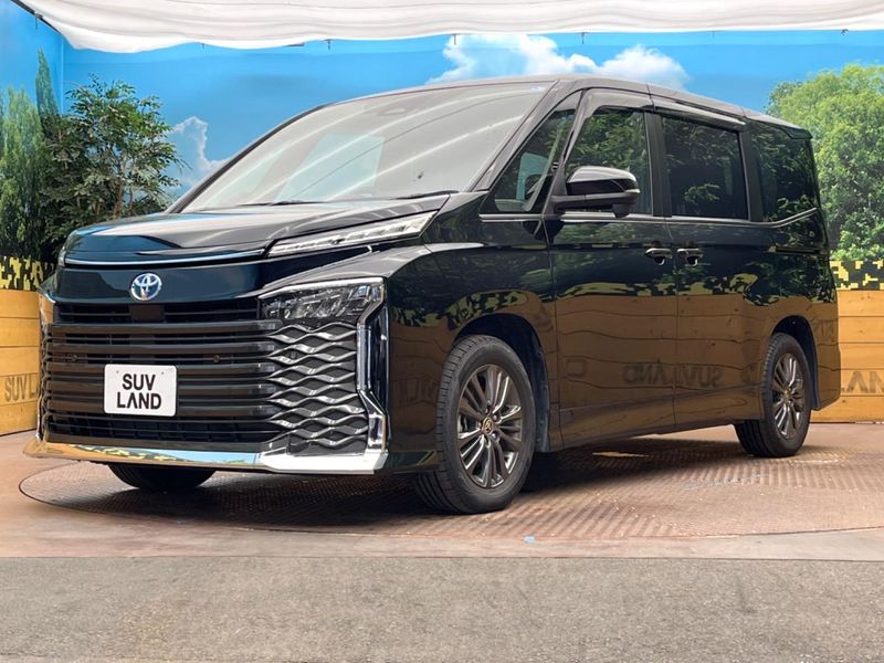 2022 Toyota Voxy 6AA-ZWR90W (UW-6aa76857408f4)[4]