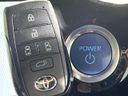 2023 Toyota Voxy 6AA-ZWR90W (UW-6aa7685c6137b)[20]