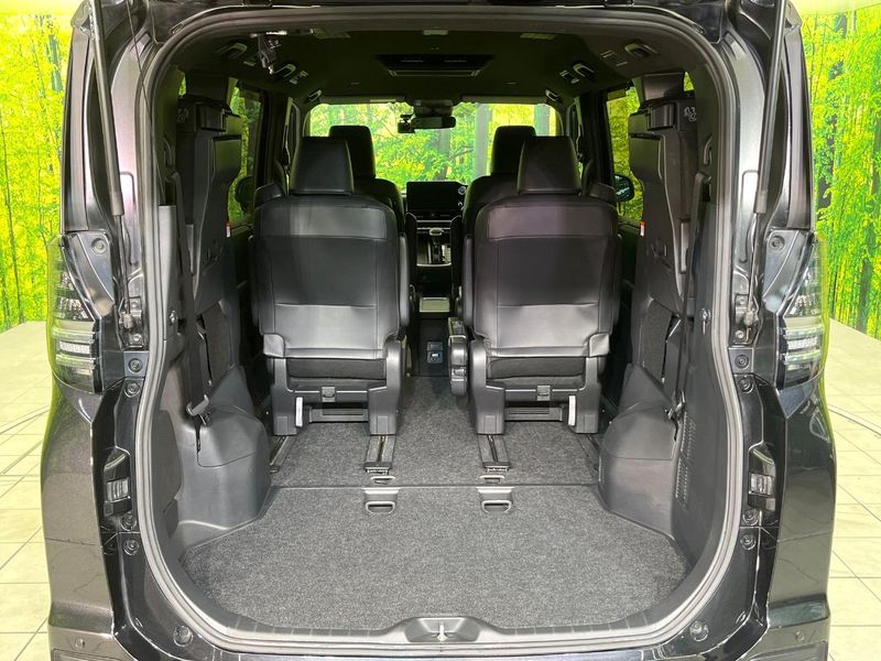 2023 Toyota Voxy 6AA-ZWR90W (UW-6aa7685d1d88e)[7]