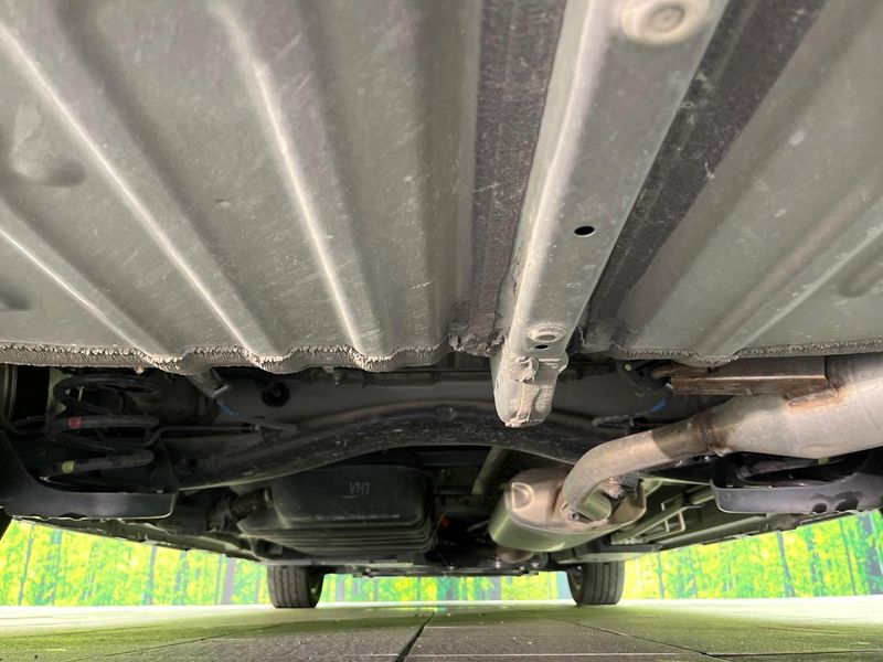 2023 Toyota Voxy 6AA-ZWR90W (UW-6aa7685d1d88e)[16]