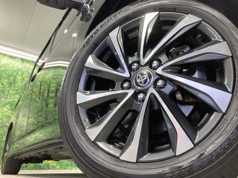 2023 Toyota Voxy 6AA-ZWR90W (UW-6aa7685e31683)[26]