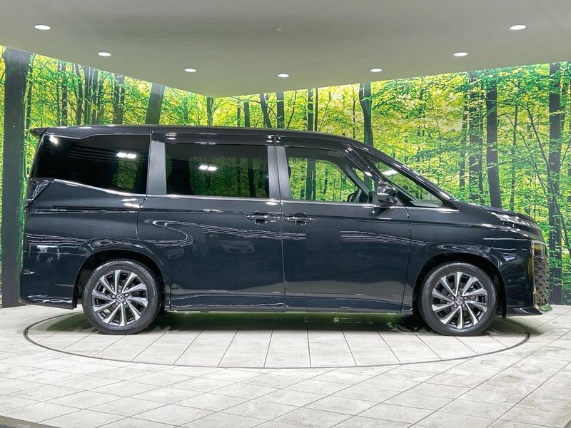 2025 Toyota Voxy 6AA-ZWR90W (UW-6aa76864844b2)[9]