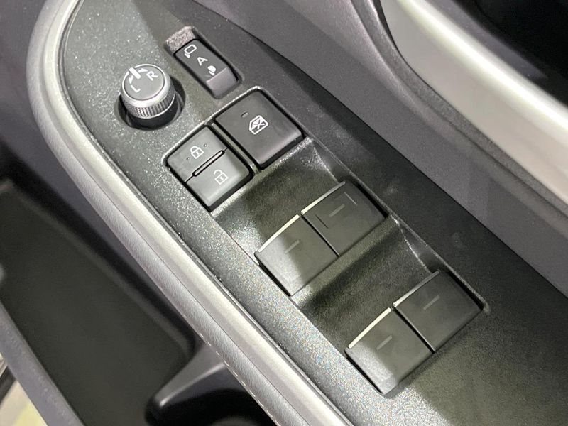 2024 Toyota Noah 6AA-ZWR95W (UW-6aa768691bd29)[22]