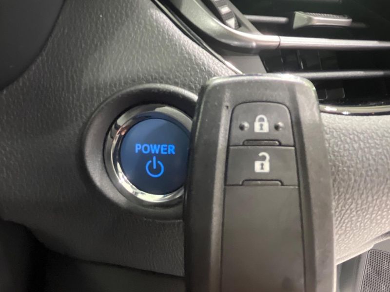 2021 Toyota C-HR 6AA-ZYX11 (UW-6aa76870ee868)[28]