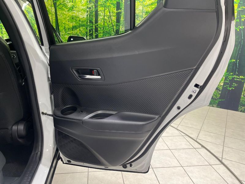 2021 Toyota C-HR 6AA-ZYX11 (UW-6aa76870ee868)[20]