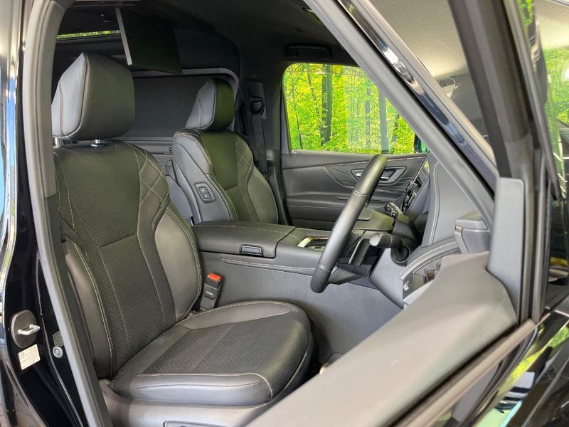 2023 Toyota Vellfire Hybrid 6AA-AAHH40W (UW-6aa8b59e8beb4)[25]