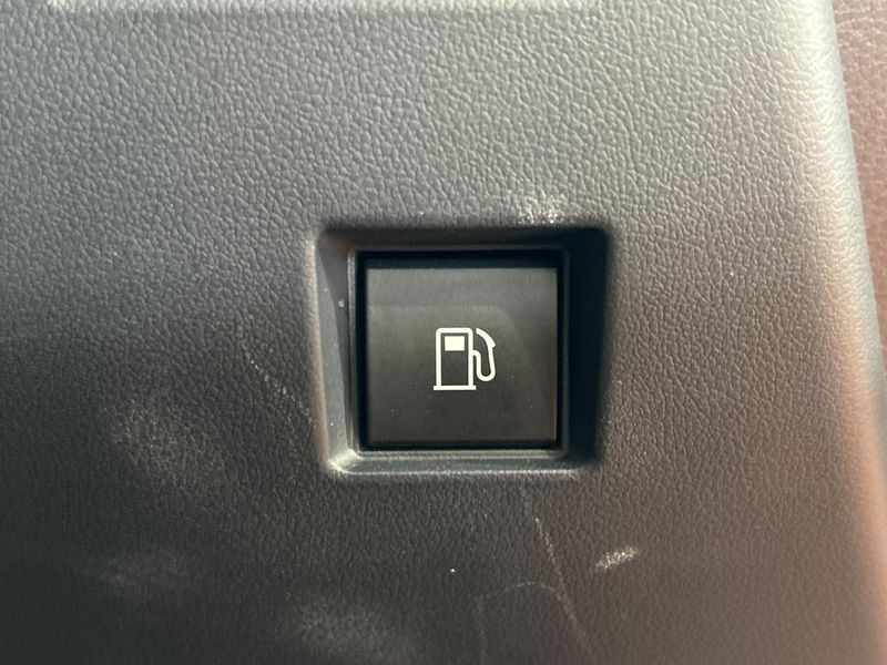 2024 Toyota Vellfire Hybrid 6AA-AAHH40W (UW-6aa8b59ee865a)[26]