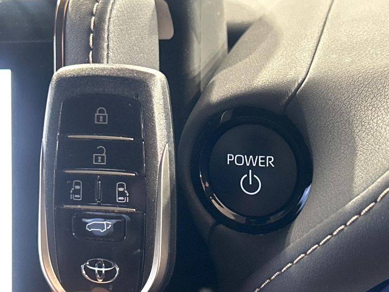 2024 Toyota Vellfire Hybrid 6AA-AAHH40W (UW-6aa8b59ee865a)[27]