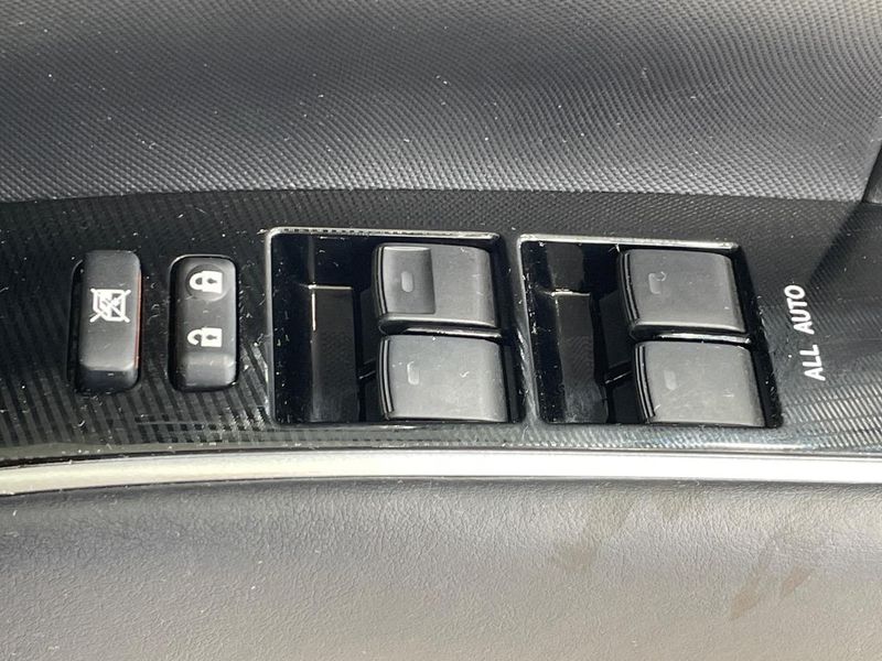 2016 Toyota Estima DBA-ACR50W (UW-6aa8b5b1dd75f)[10]