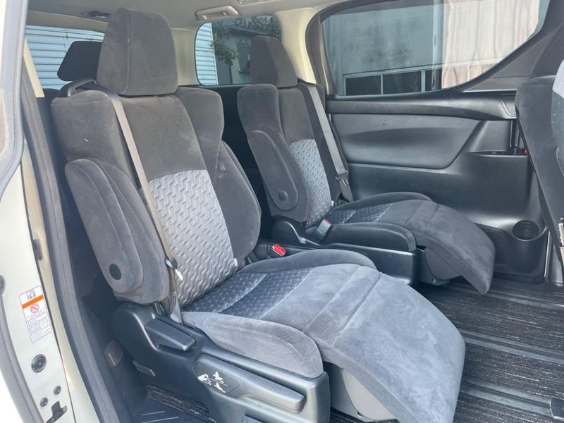 2017 Toyota Vellfire DBA-AGH30W (UW-6aa8b5b7416e5)[18]