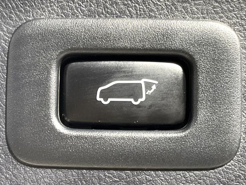 2018 Toyota Alphard DBA-AGH35W (UW-6aa8b5cccc105)[9]