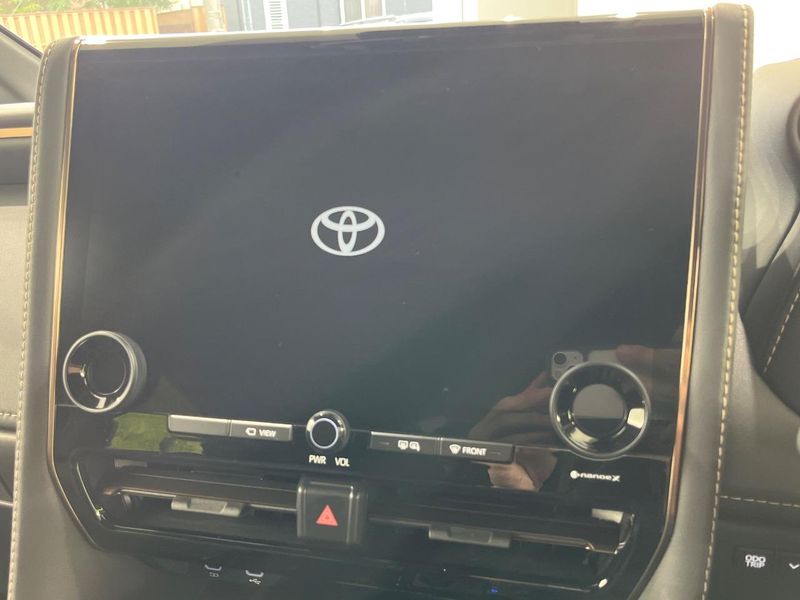 2024 Toyota Alphard 3BA-AGH40W (UW-6aa8b5d3bb7e4)[12]