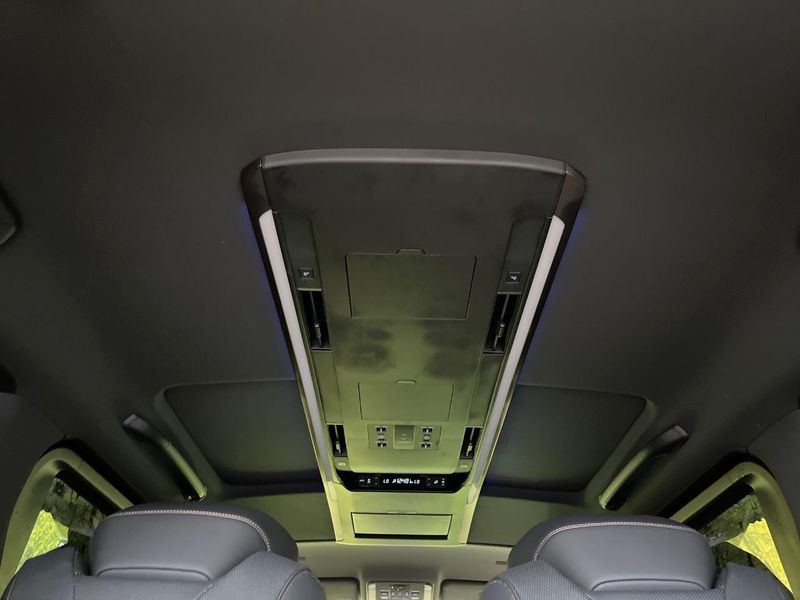 2025 Toyota Alphard 3BA-AGH40W (UW-6aa8b5d68d151)[23]