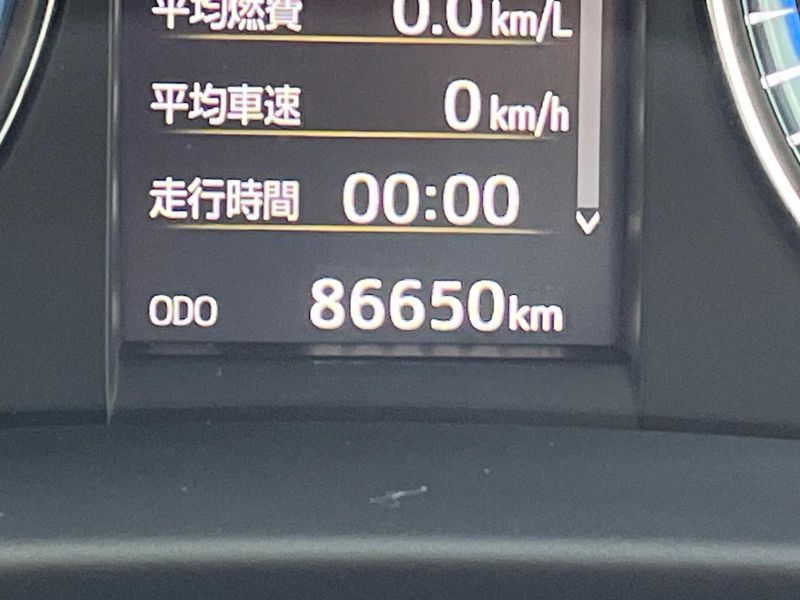 2014 Toyota Harrier Hybrid DAA-AVU65W (UW-6aa8b5e597766)[2]