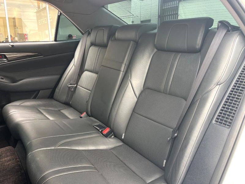 2013 Toyota Crown Hybrid DAA-AWS210 (UW-6aa8b5e7caeaf)[29]