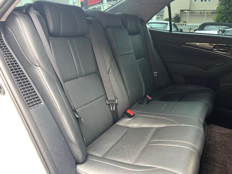2013 Toyota Crown Hybrid DAA-AWS210 (UW-6aa8b5e7caeaf)[27]