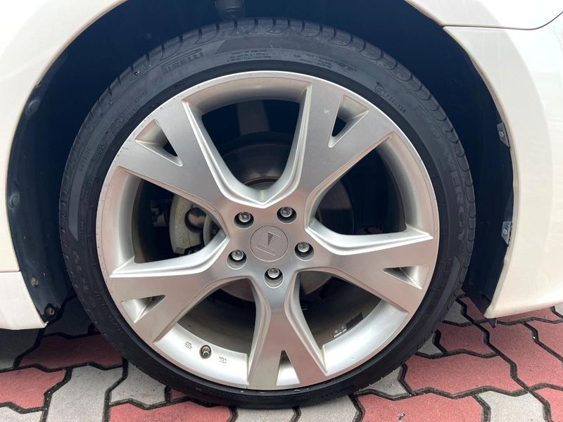 2013 Toyota Crown Hybrid DAA-AWS210 (UW-6aa8b5e7caeaf)[15]