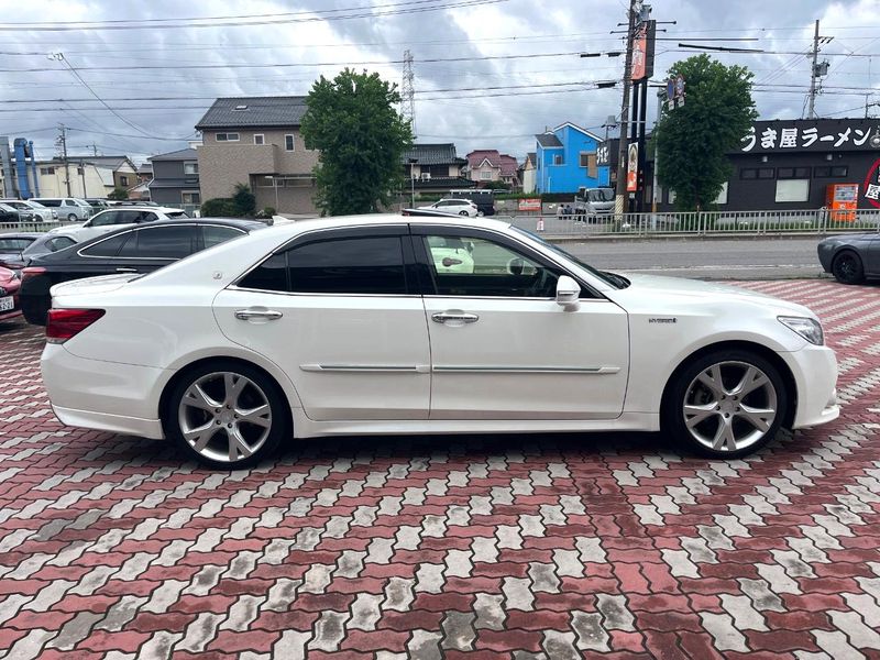 2013 Toyota Crown Hybrid DAA-AWS210 (UW-6aa8b5e7caeaf)[6]