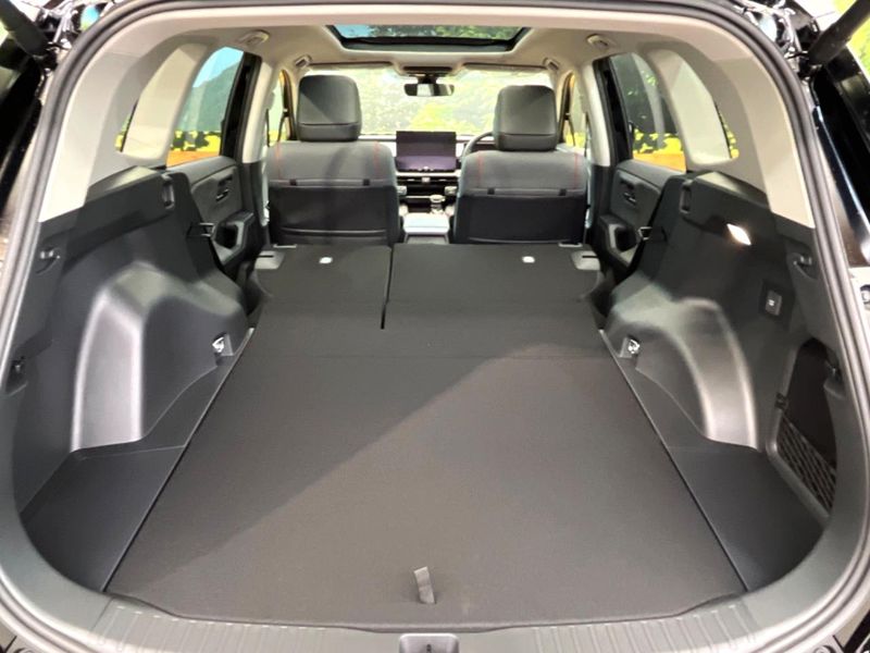 2026 Toyota RAV4 6AA-AXAN64 (UW-6aa8b5f2d9753)[22]