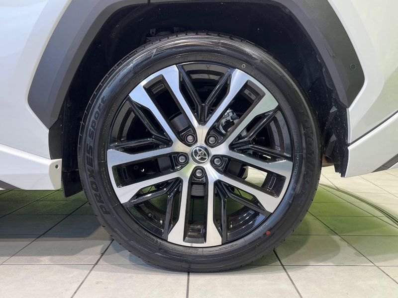 2026 Toyota RAV4 6AA-AXAN64 (UW-6aa8b5f373348)[13]