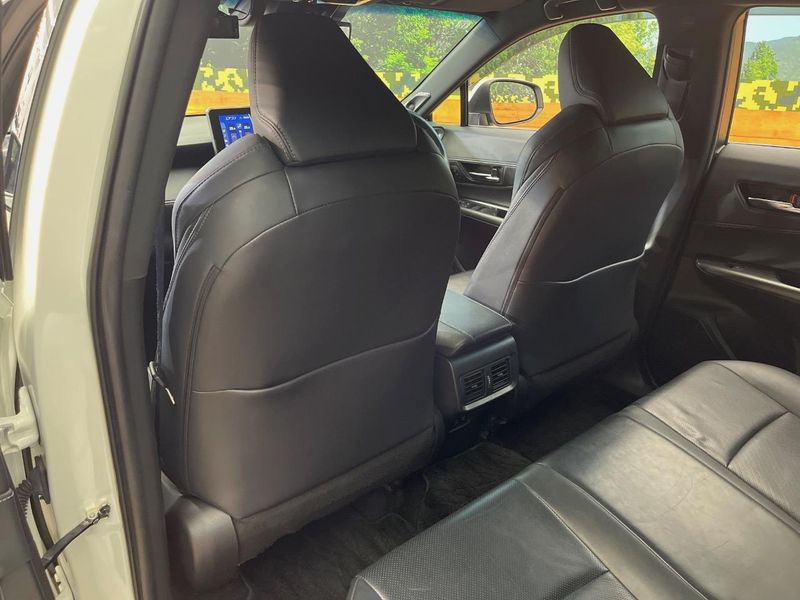 2021 Toyota Harrier Hybrid 6AA-AXUH85 (UW-6aa8b60206bd2)[27]