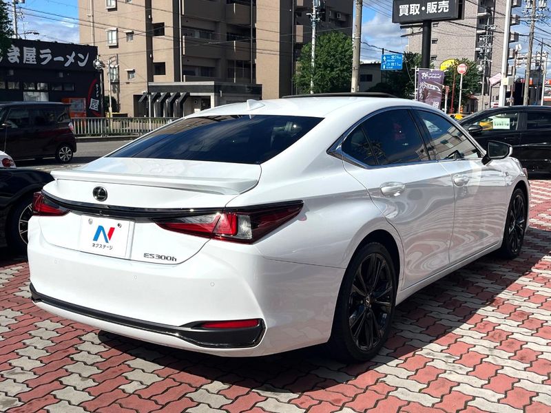 2023 Lexus ES 6AA-AXZH11 (UW-6aa8b60680a1d)[7]