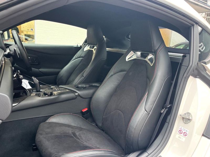 2019 Toyota Supra 3BA-DB22 (UW-6aa8b66683325)[26]