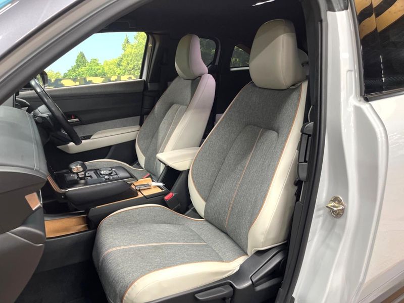2022 Mazda MX-30 5AA-DREJ3P (UW-6aa8b67ba1791)[5]
