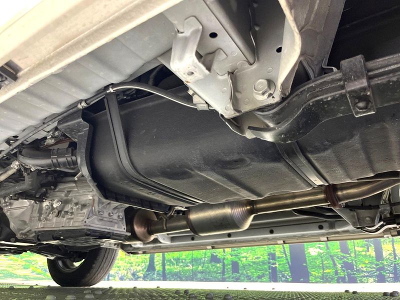 2021 Toyota Hiace Van QDF-GDH201V (UW-6aa8b6a102bb8)[26]