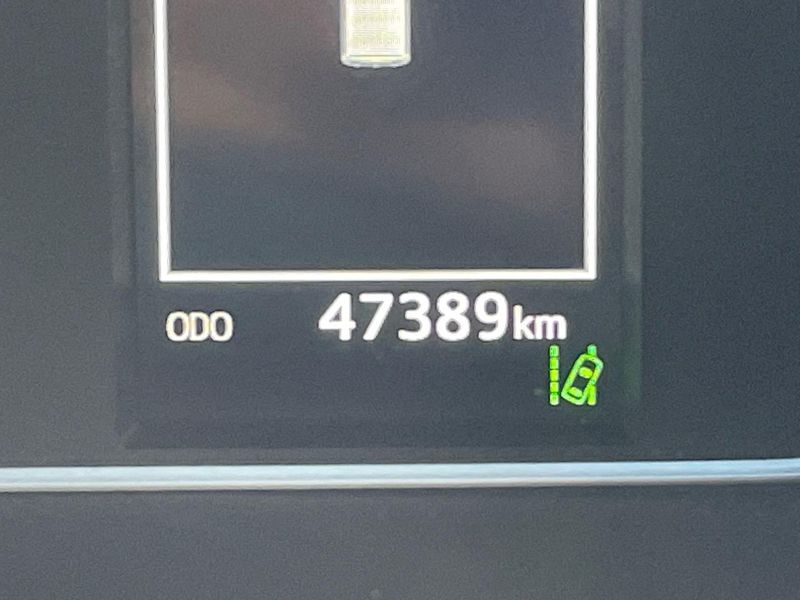 2023 Toyota Hiace Van 3DF-GDH206V (UW-6aa8b6a311dc7)[2]