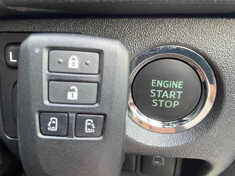 2023 Toyota Hiace Van 3DF-GDH206V (UW-6aa8b6a311dc7)[21]
