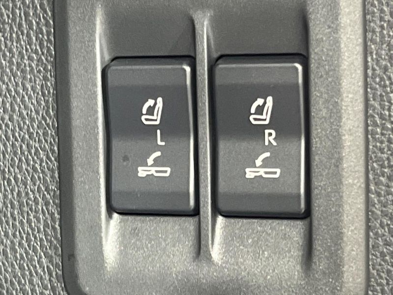 2024 Toyota Land Cruiser 250 3DA-GDJ250W (UW-6aa8b6a579777)[15]