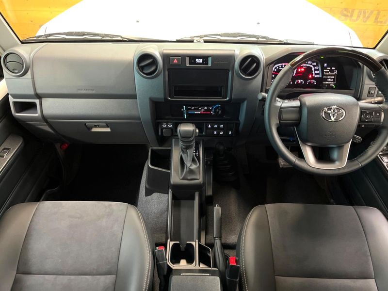 2025 Toyota Land Cruiser 70 3DA-GDJ76W (UW-6aa8b6a97561c)[16]