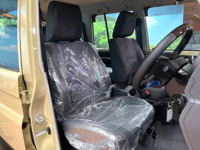 2025 Toyota Land Cruiser 70 3DA-GDJ76W (UW-6aa8b6aa1b267)[7]