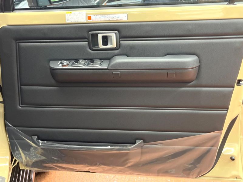 2025 Toyota Land Cruiser 70 3DA-GDJ76W (UW-6aa8b6aa1b267)[18]