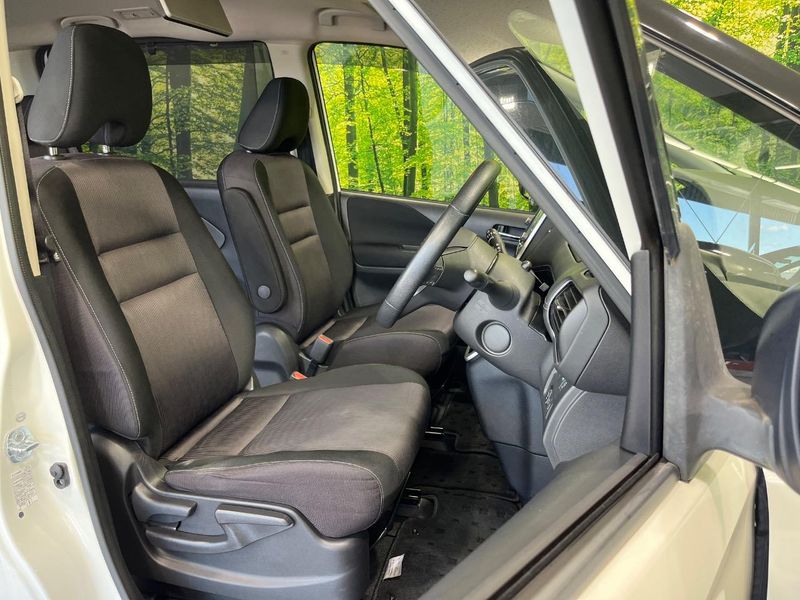 2017 Nissan Serena DAA-GFC27 (UW-6aa8b6aeedf1b)[21]