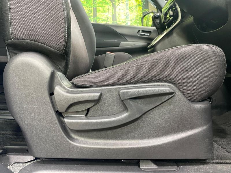 2018 Nissan Serena DAA-GFC27 (UW-6aa8b6b051967)[27]