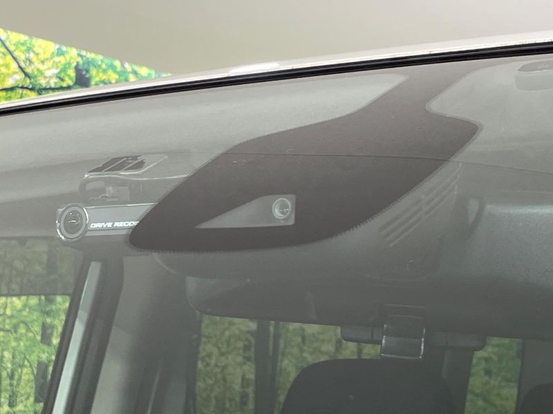 2017 Nissan Serena DAA-GFNC27 (UW-6aa8b6bc194cc)[24]