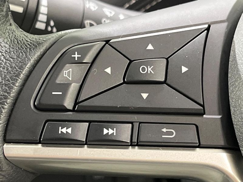 2017 Nissan Serena DAA-GFNC27 (UW-6aa8b6bc194cc)[17]
