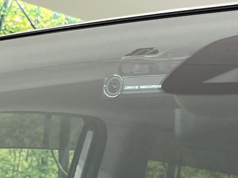 2017 Nissan Serena DAA-GFNC27 (UW-6aa8b6bc194cc)[25]