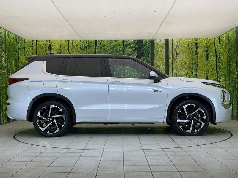 2022 Mitsubishi OUTLANDER PHEV 5LA-GN0W (UW-6aa8b6c2f06bf)[19]