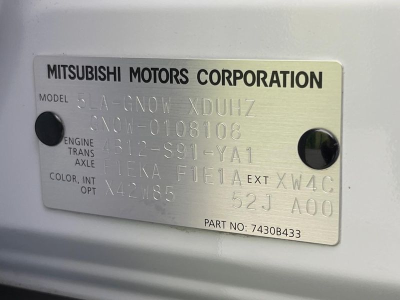 2022 Mitsubishi OUTLANDER PHEV 5LA-GN0W (UW-6aa8b6c2f06bf)[1]
