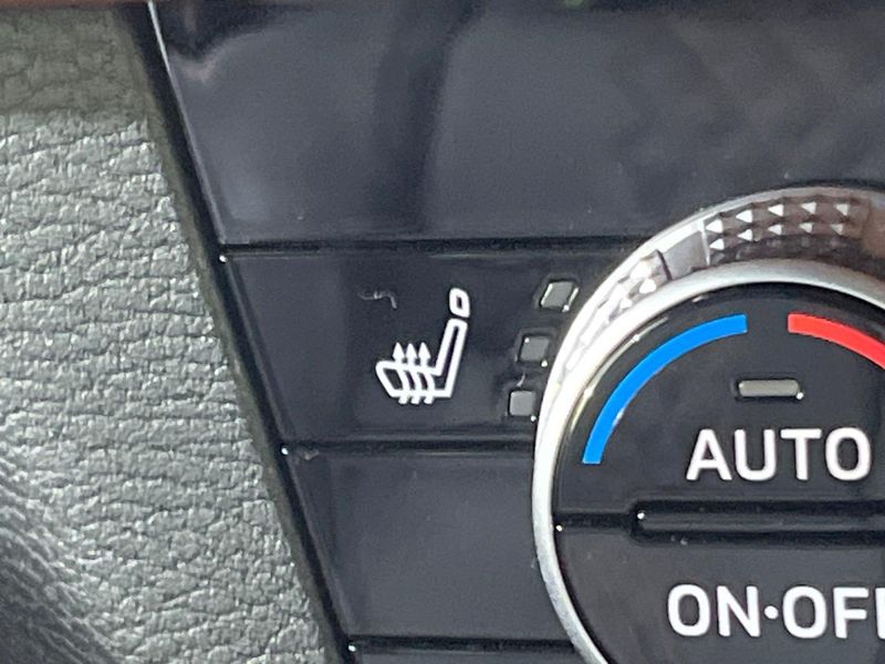 2022 Mitsubishi OUTLANDER PHEV 5LA-GN0W (UW-6aa8b6c3e309f)[23]