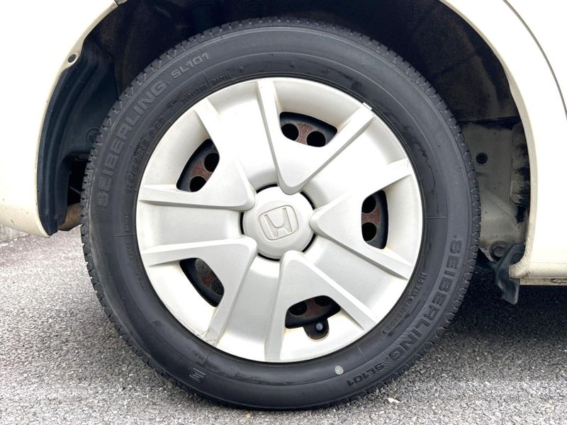 2011 Honda Fit Hybrid DAA-GP1 (UW-6aa8b6c6604cc)[7]