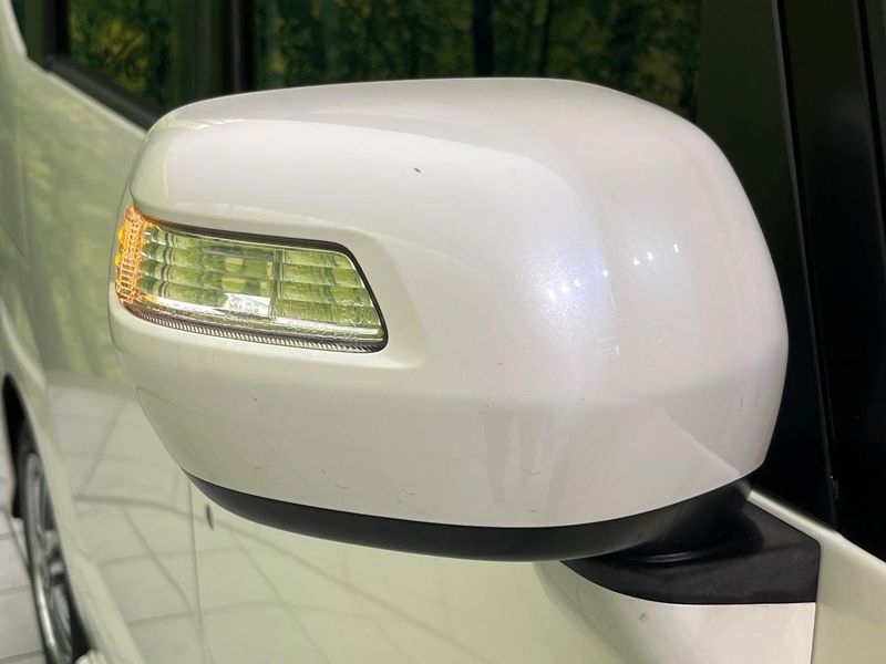 2015 Honda N-BOX CUSTOM DBA-JF1 (UW-6aa8b734d2833)[18]